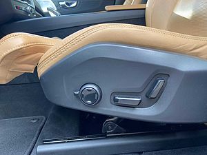 Volvo  T8 Twin Engine AWD Geartronic Inscription, Head Up, B&W, 360°, Pano, bel. Sitze